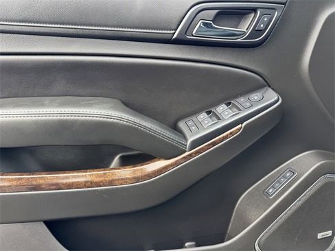 Certified 2018 Chevrolet Suburban LT image 13