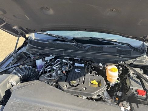 Used 2025 RAM 2500 Big Horn w/ Bed Convenience Group image 19