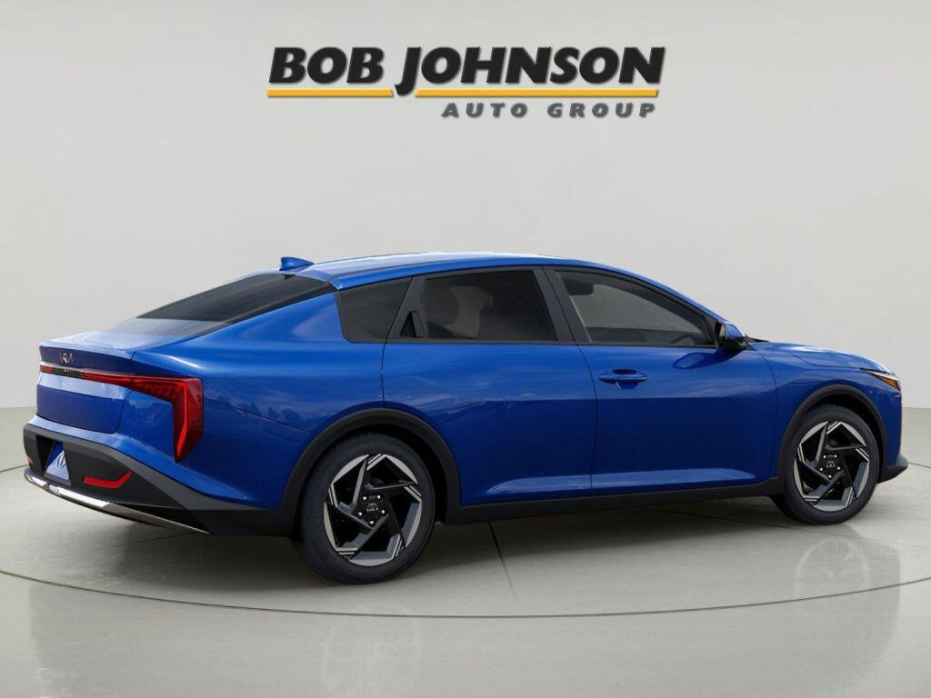 New 2026 Kia K4 EX FWD image 7