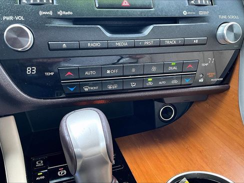 Used 2019 Lexus RX 350 AWD image 31