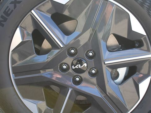 New 2026 Kia EV6 Light RWD image 16