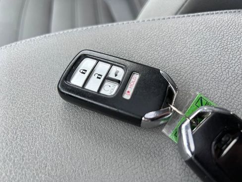 Used 2017 Honda CR-V EX image 33