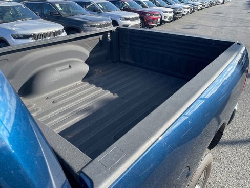 Used 2024 RAM 2500 Big Horn w/ Bed Utility Group image 17