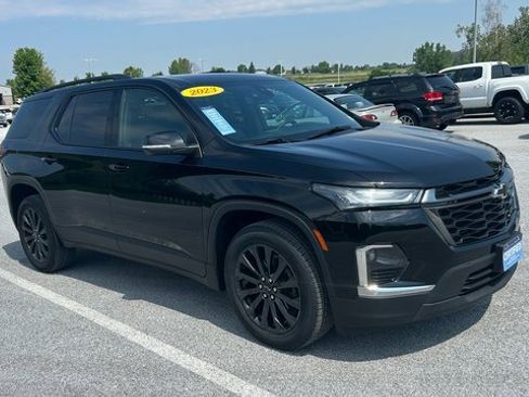 Certified 2023 Chevrolet Traverse RS image 3
