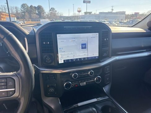 Used 2021 Ford F150 Lariat w/ Equipment Group 502A High image 19