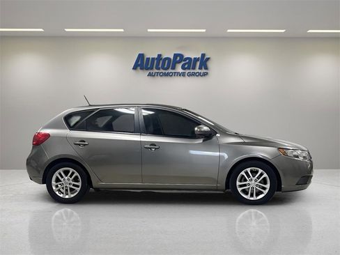 Used 2012 Kia Forte EX image 7