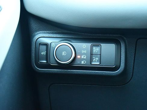 Used 2026 Ford Explorer Active w/ Active Comfort Package image 30