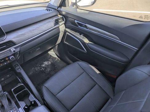 Used 2021 Kia Telluride EX image 16