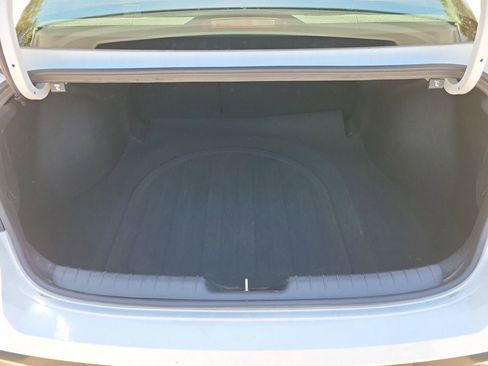 Used 2025 Hyundai Elantra SEL FWD image 7