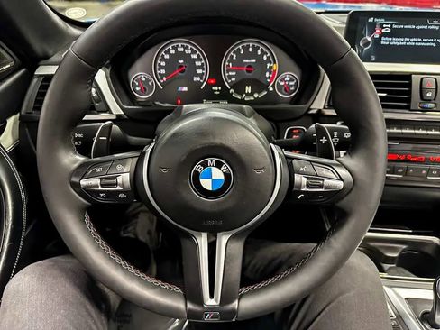 Used 2015 BMW M4 Convertible RWD image 18