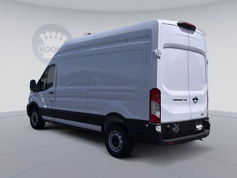New 2026 Ford Transit 250 148 High Roof RWD image 4