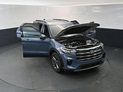 New 2026 Ford Explorer Active w/ Active Comfort Package AWD/4WD image 17