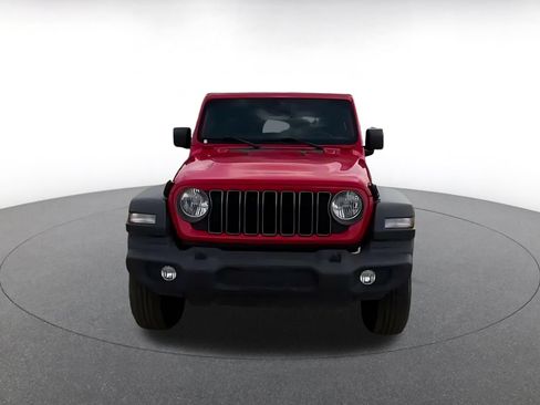 Used 2025 Jeep Wrangler Unlimited Sport AWD/4WD image 3