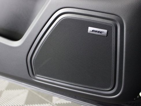 Used 2025 Porsche Macan Turbo image 16