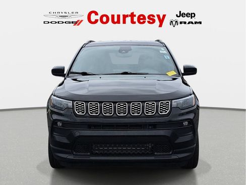 Certified 2025 Jeep Compass Latitude AWD/4WD image 9