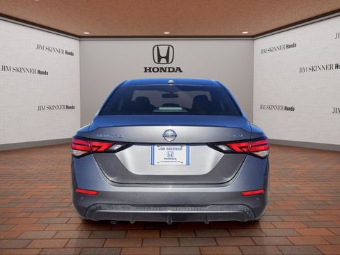 Used 2022 Nissan Sentra SV image 10