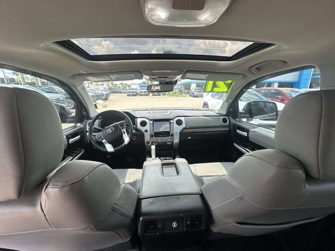 Used 2021 Toyota Tundra Limited w/ Limited Premium Package AWD/4WD image 18