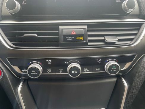 Certified 2022 Honda Accord Hybrid image 19