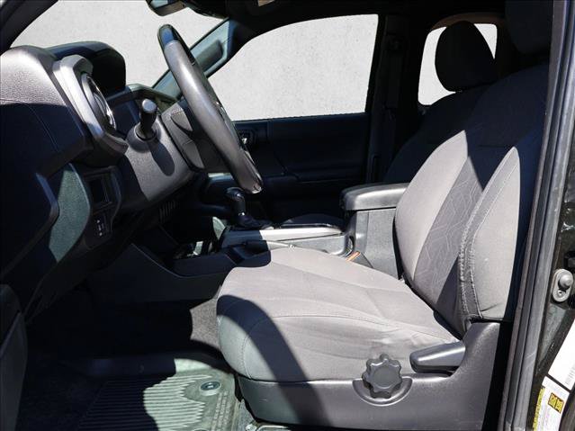 Used 2019 Toyota Tacoma TRD Off-Road w/ Technology Package AWD/4WD image 21