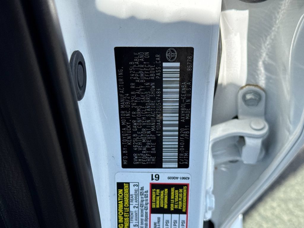 Used 2025 Toyota Camry LE FWD image 26