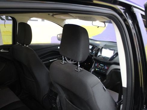 Used 2019 Ford Escape SE AWD/4WD image 10