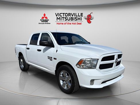 Used 2019 RAM 1500 Express w/ Express Value Package AWD/4WD image 1