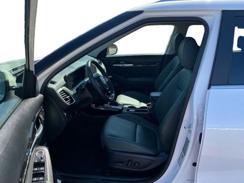 Used 2024 Kia Seltos SX w/ SX Sunroof Package image 14