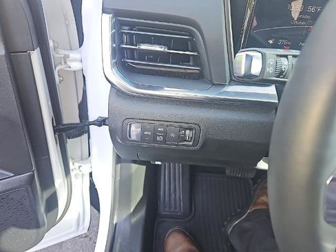 New 2026 GMC Terrain Elevation w/ Elevation Premium Package image 12