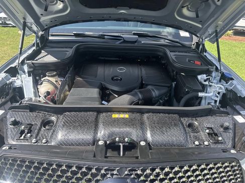 Used 2025 Mercedes-Benz GLE 450e 4MATIC image 10
