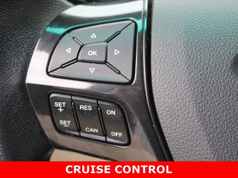 Used 2017 Ford Explorer XLT w/ Equipment Group 202A image 16