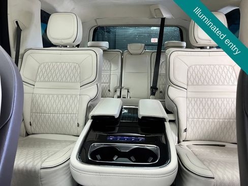 Used 2024 Lincoln Navigator Black Label AWD/4WD image 22