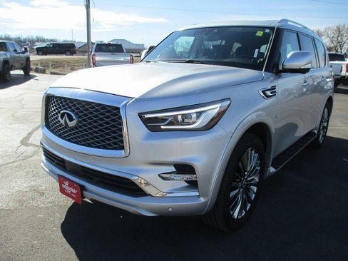 Used 2019 INFINITI QX80 Luxe w/ 22" Wheel Package image 9