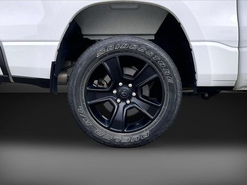 Used 2023 RAM 1500 Big Horn AWD/4WD image 35