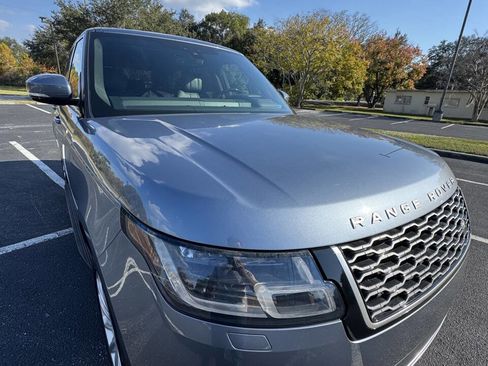 Used 2019 Land Rover Range Rover HSE image 1