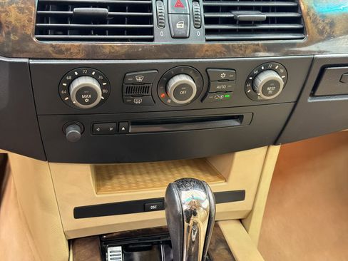 Used 2004 BMW 530i Sedan image 23