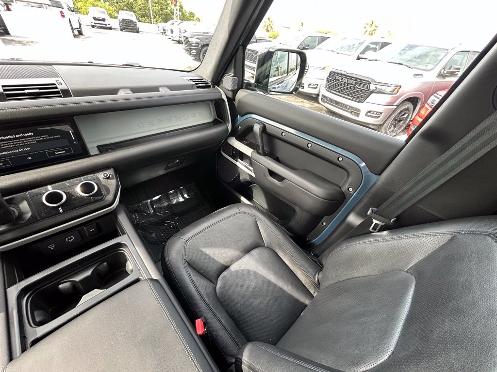 Used 2024 Land Rover Defender 110 S AWD/4WD image 11