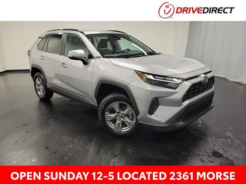 Used 2025 Toyota RAV4 XLE AWD/4WD image 1