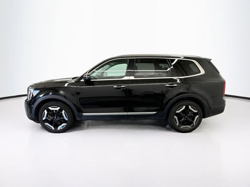 Used 2025 Kia Telluride S FWD image 4