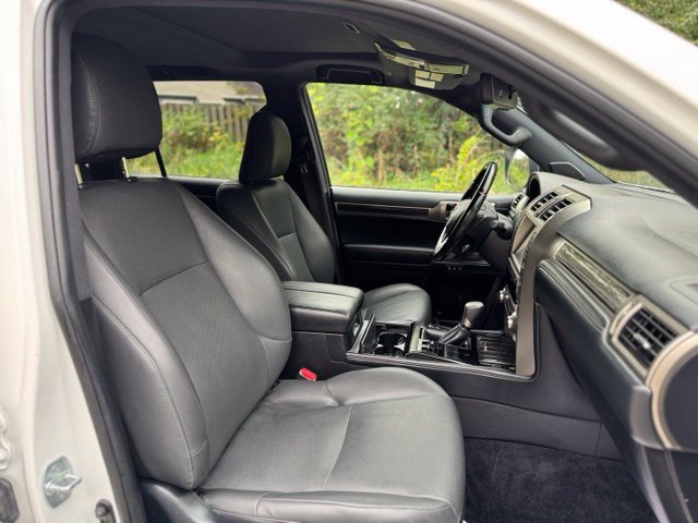Used 2021 Lexus GX 460 Premium w/ Premium Package AWD/4WD image 20