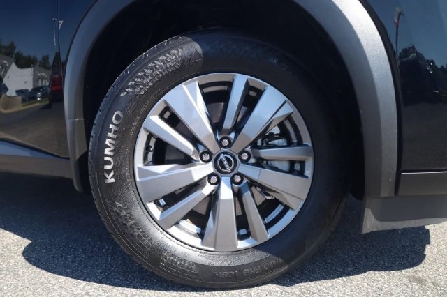 Certified 2025 Nissan Pathfinder SV AWD/4WD image 2