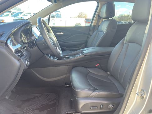 Used 2017 Buick Envision Premium image 16