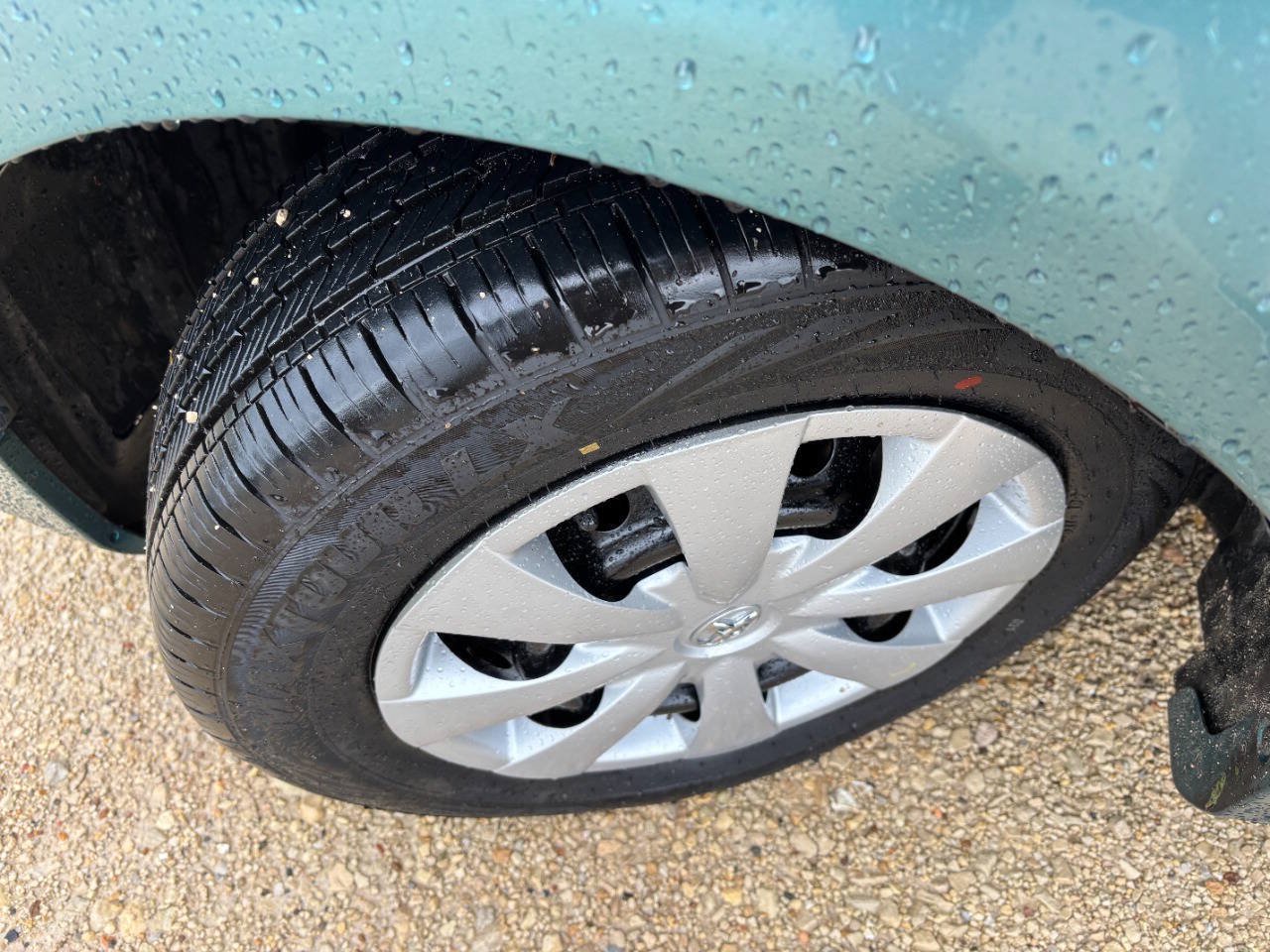 Used 2010 Toyota Corolla LE w/ All Weather Guard Pkg FWD image 4