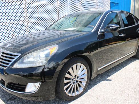 Used 2016 Hyundai Equus RWD image 2