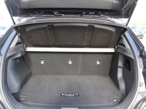 Used 2021 Hyundai Kona SEL w/ Cargo Package image 11