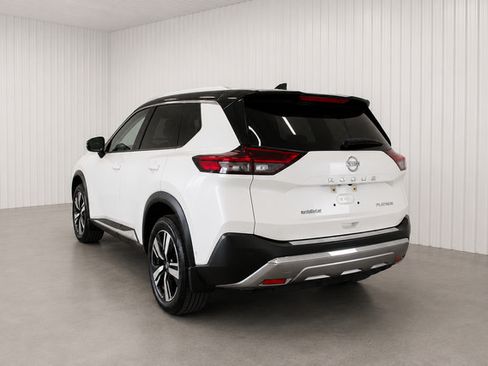 Used 2021 Nissan Rogue Platinum FWD image 4