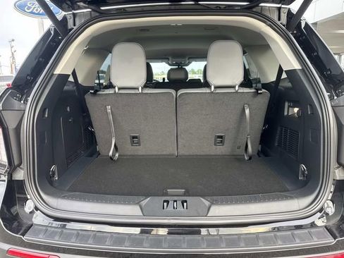 New 2026 Ford Explorer Active w/ Active Comfort Package image 13