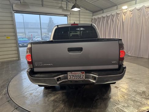 Used 2015 Toyota Tacoma 4x4 Double Cab image 6