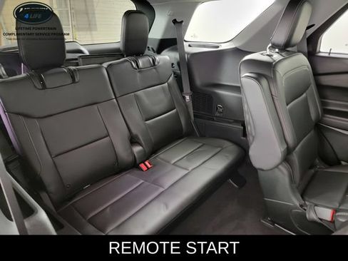 Used 2023 Ford Explorer XLT w/ Equipment Group 202A AWD/4WD image 15
