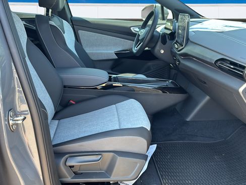 New 2026 Volkswagen ID.4 Pro RWD image 11