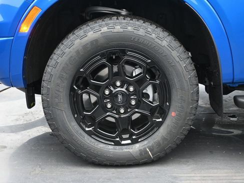 New 2025 Ford Ranger Lariat w/ FX4 Off-Road Package image 32